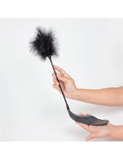 Secret Play Plumero Latigo Negro