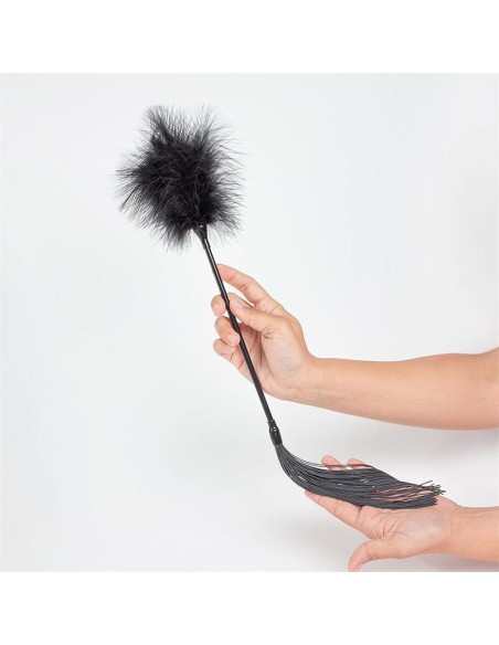 Secret Play Plumero Latigo Negro